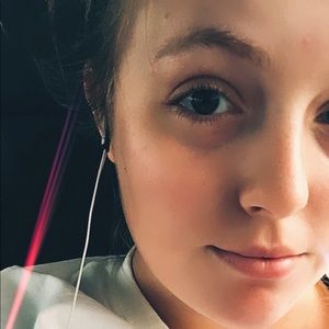 Meet your Posher, Alanna